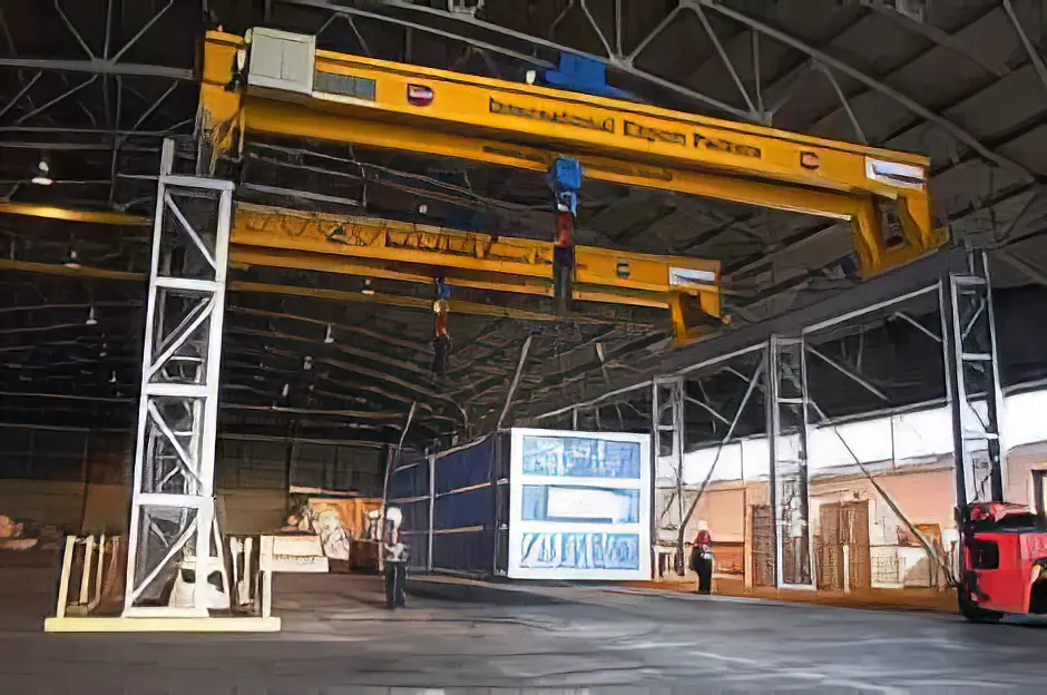 Crane - Warehousing